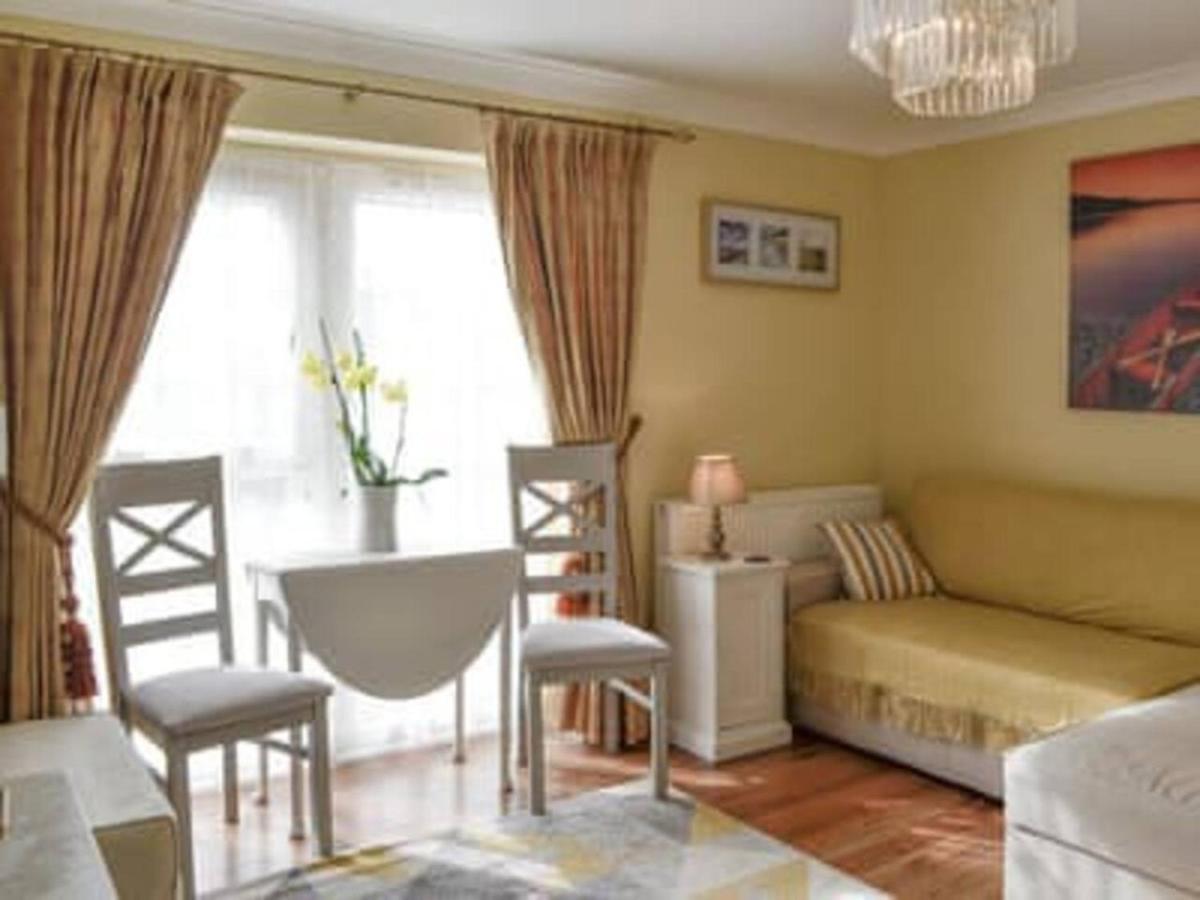 1-Bed Cottage On Coastal Pathway In South Wales Gileston Экстерьер фото