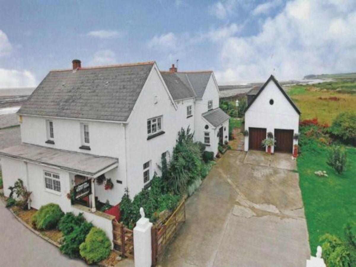 1-Bed Cottage On Coastal Pathway In South Wales Gileston Экстерьер фото