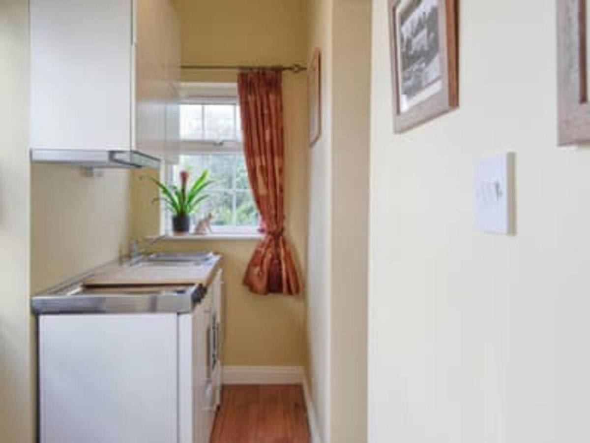 1-Bed Cottage On Coastal Pathway In South Wales Gileston Экстерьер фото