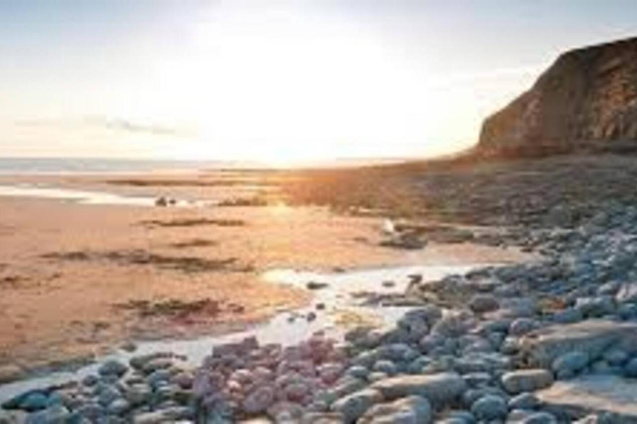 1-Bed Cottage On Coastal Pathway In South Wales Gileston Экстерьер фото